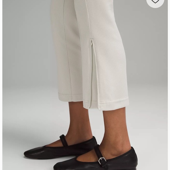 Ribbed Softstreme Zip-Leg High-Rise Cropped Pant 25" - Picture 6 of 10